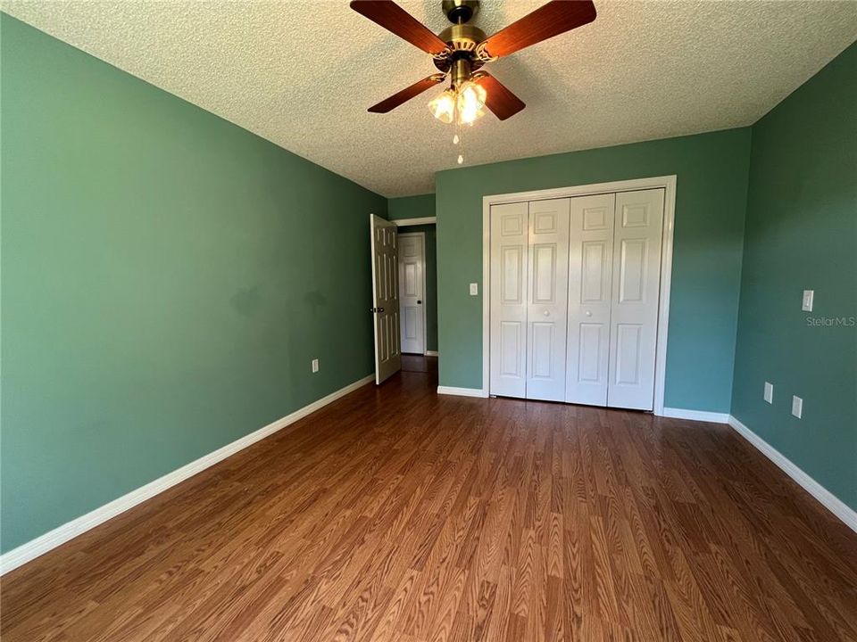 For Rent: $2,149 (3 beds, 2 baths, 1959 Square Feet)