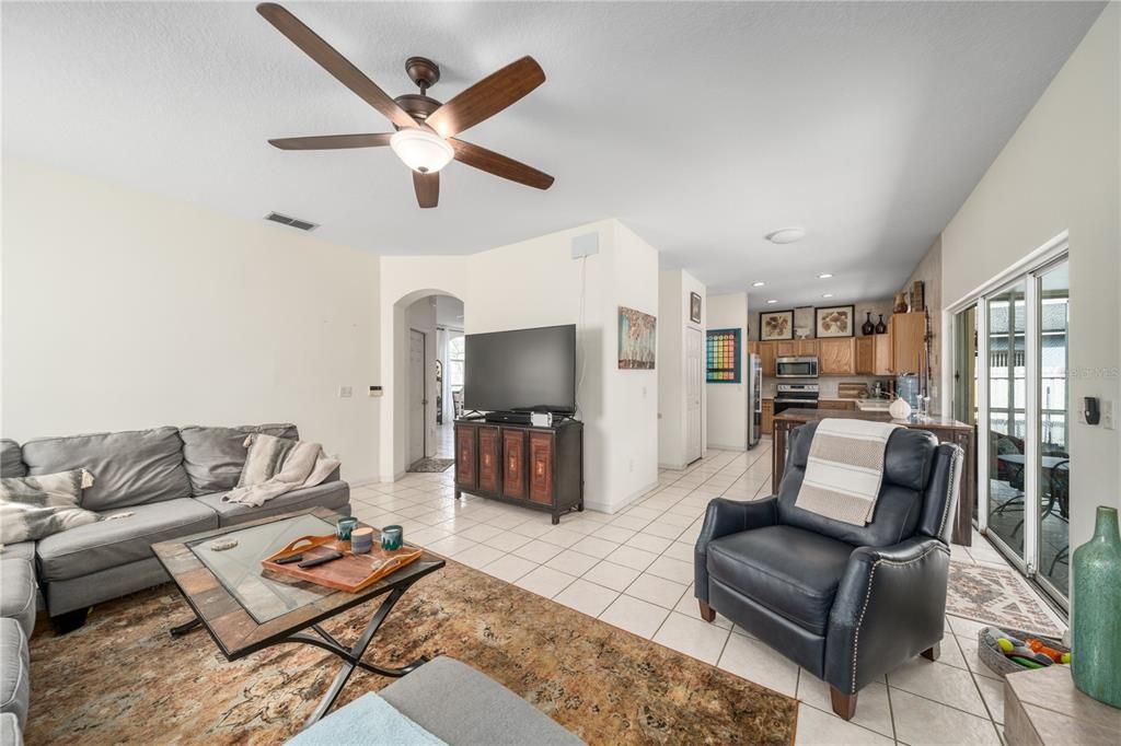 For Sale: $475,000 (4 beds, 2 baths, 2443 Square Feet)