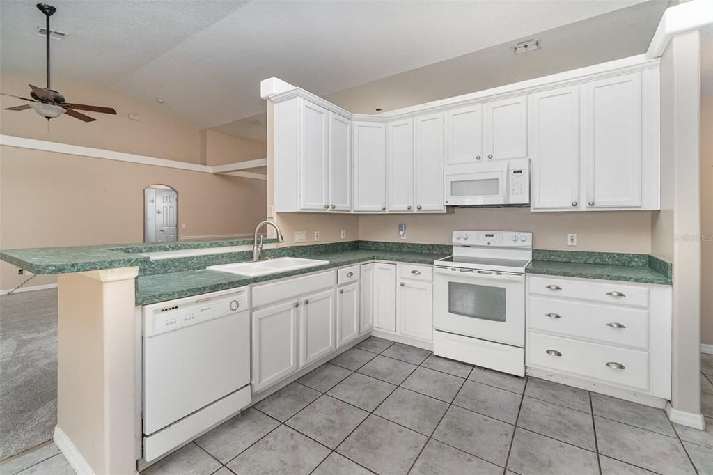 Active With Contract: $460,000 (4 beds, 3 baths, 2351 Square Feet)