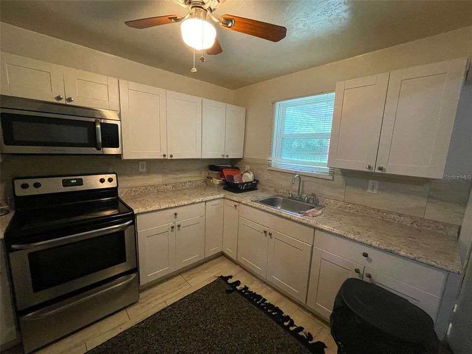 Active With Contract: $119,900 (2 beds, 1 baths, 792 Square Feet)