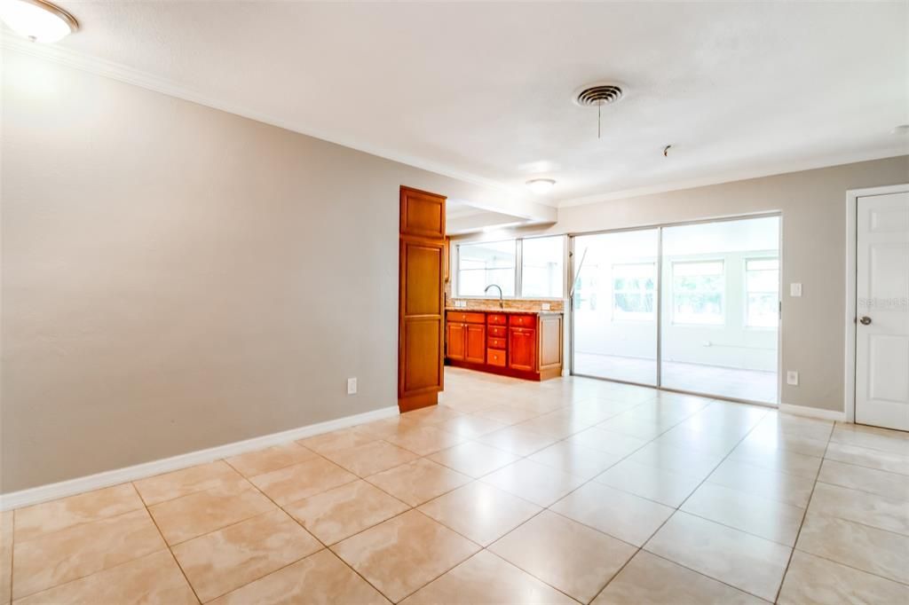 Active With Contract: $494,000 (3 beds, 2 baths, 1603 Square Feet)