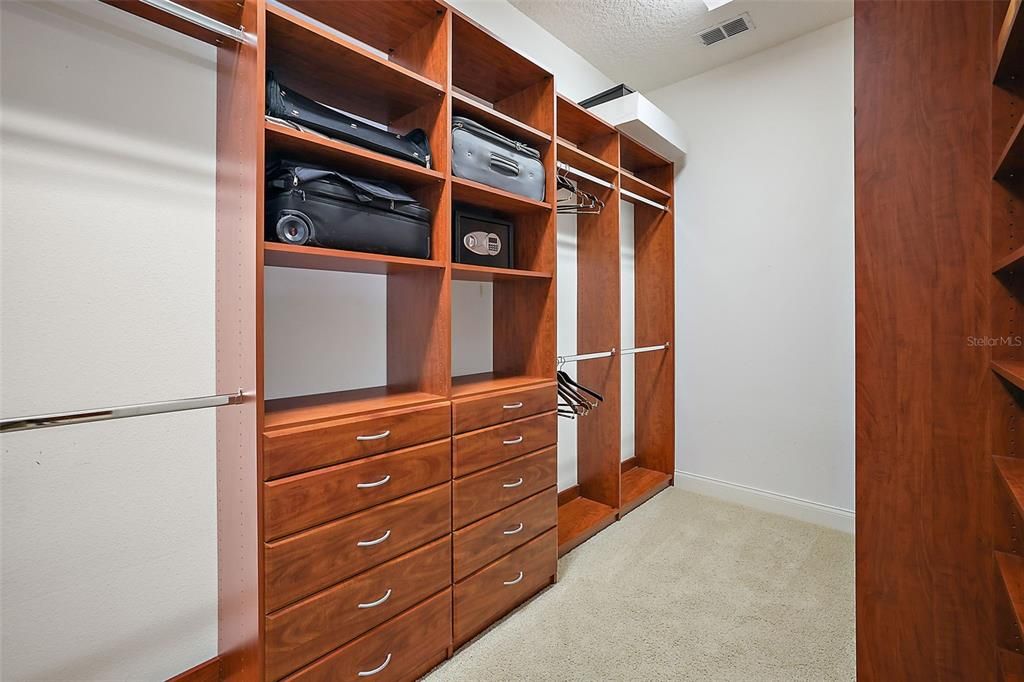 Walk-in closet