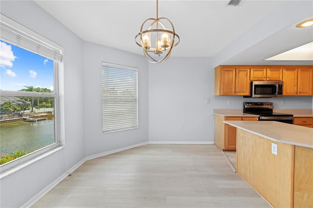 For Sale: $549,000 (3 beds, 2 baths, 1644 Square Feet)