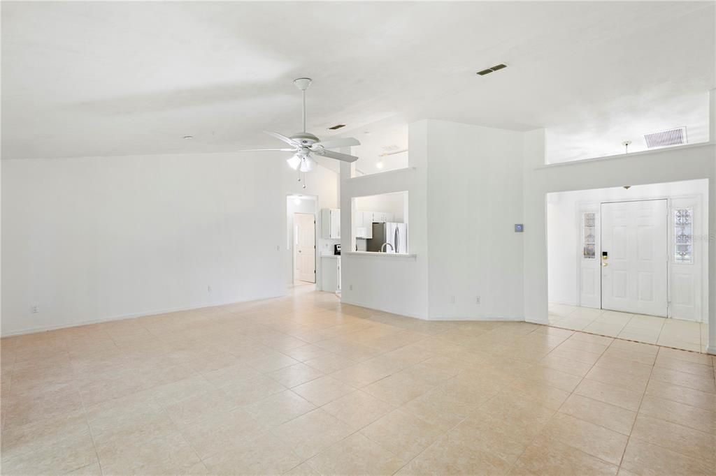 For Sale: $340,000 (3 beds, 2 baths, 1757 Square Feet)