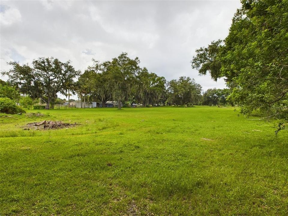 For Sale: $550,000 (3 beds, 2 baths, 1512 Square Feet)