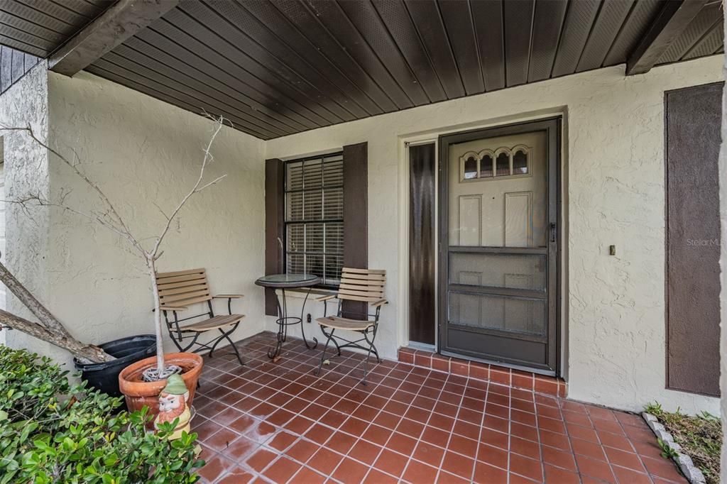 For Sale: $295,000 (2 beds, 2 baths, 1370 Square Feet)