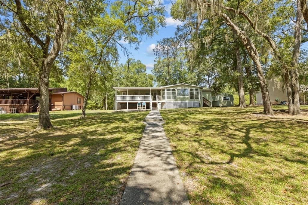 For Sale: $490,000 (3 beds, 2 baths, 1959 Square Feet)