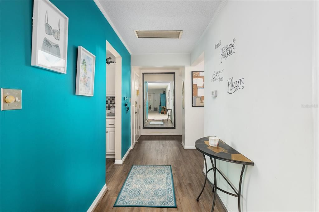 For Sale: $185,000 (2 beds, 2 baths, 1632 Square Feet)