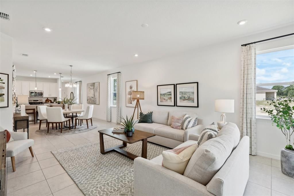 Active With Contract: $359,990 (3 beds, 2 baths, 1604 Square Feet)