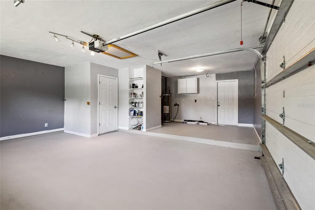 Active With Contract: $284,900 (3 beds, 2 baths, 1243 Square Feet)