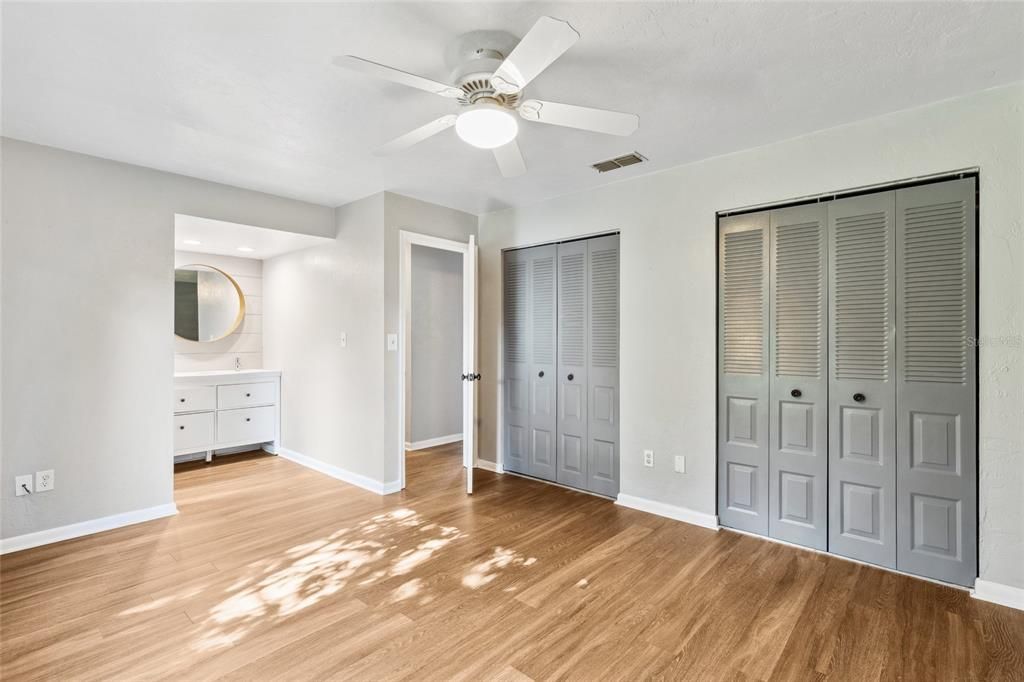 Active With Contract: $284,900 (3 beds, 2 baths, 1243 Square Feet)