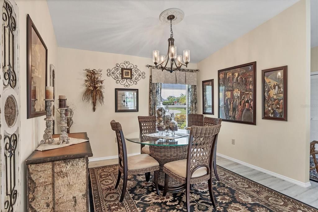 Inviting Dining Room!