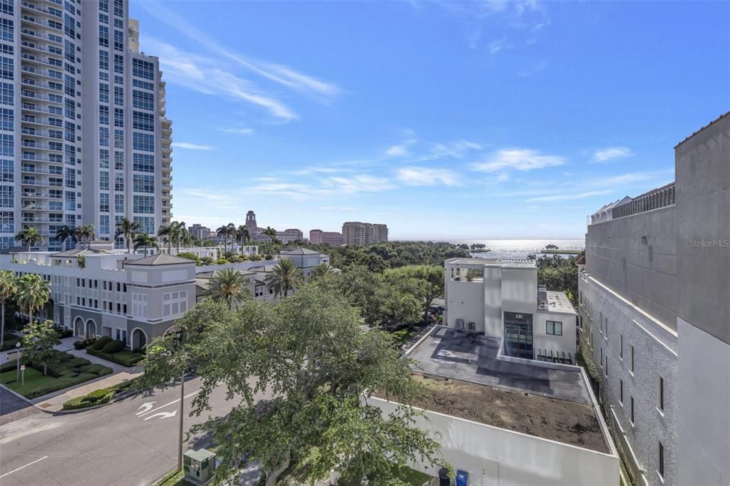 Active With Contract: $1,450,000 (3 beds, 3 baths, 2120 Square Feet)