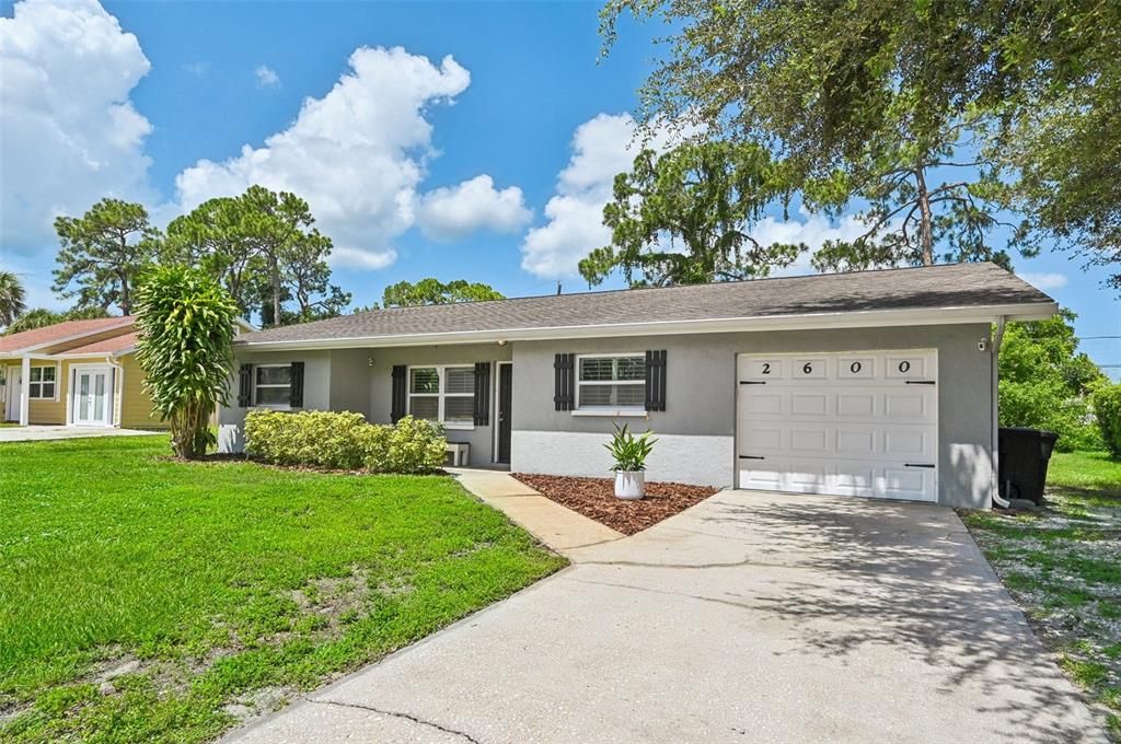 Recently Sold: $350,000 (4 beds, 2 baths, 1514 Square Feet)