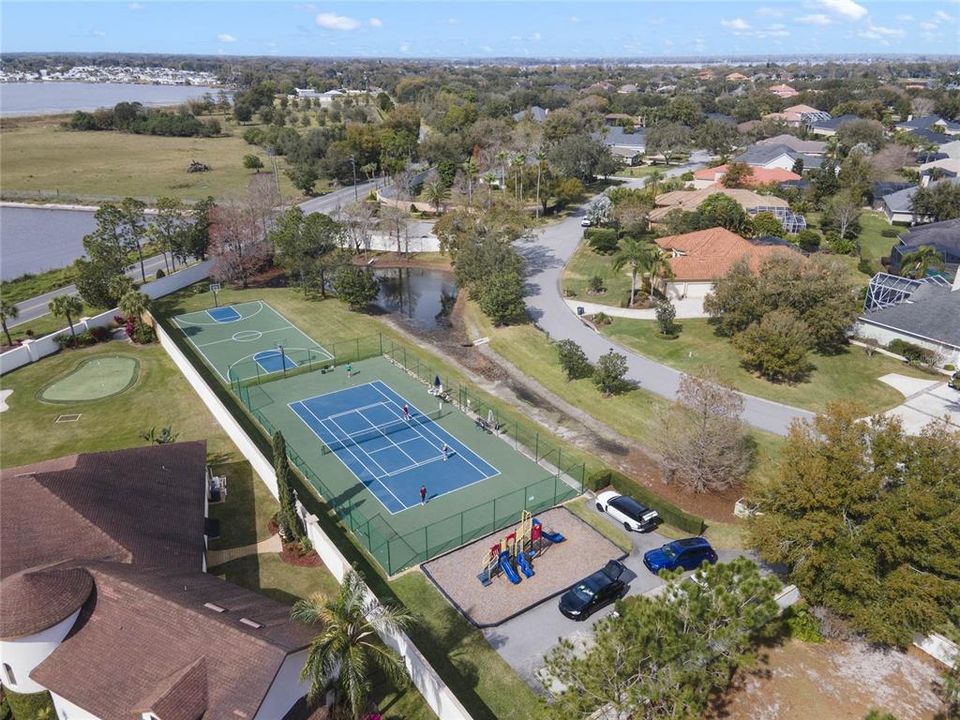 Active With Contract: $725,000 (3 beds, 2 baths, 2995 Square Feet)