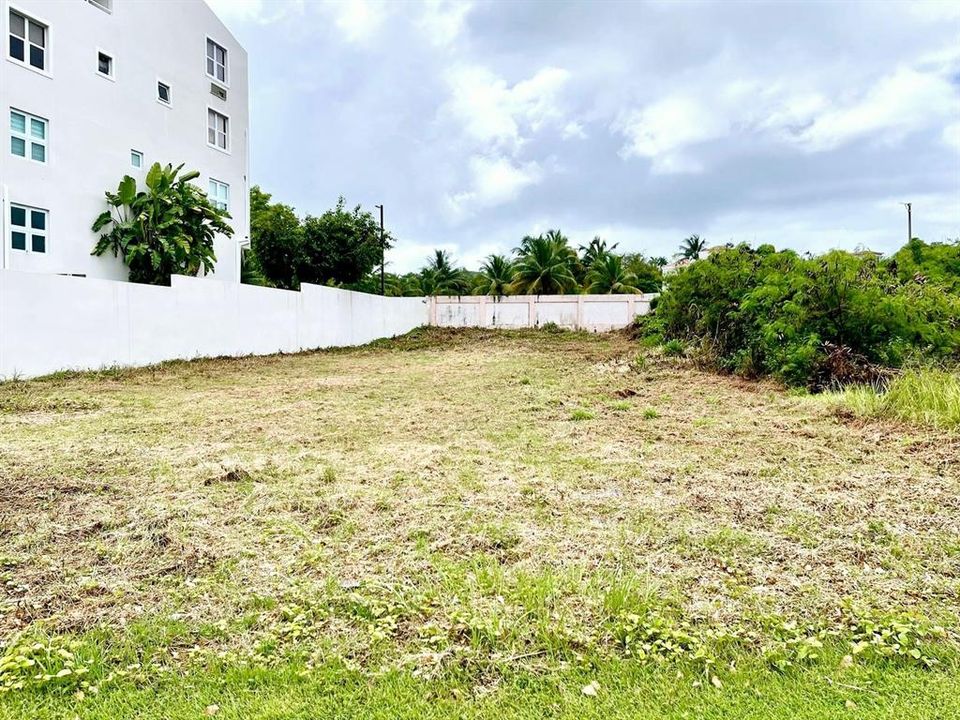 En Venta: $265,000 (0.15 acres)