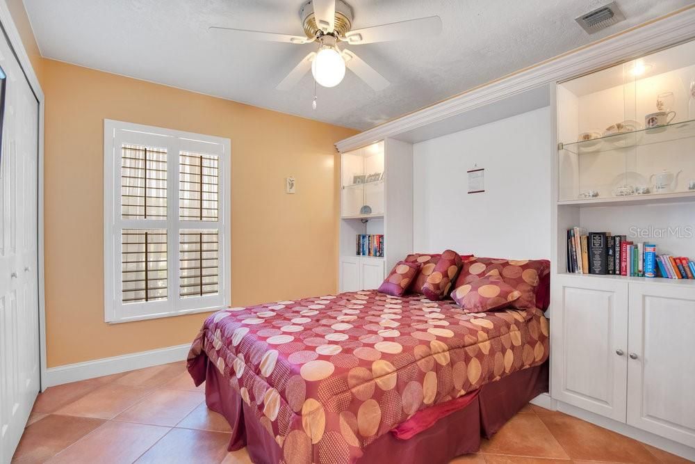 Bedroom 3 with Murphy bed