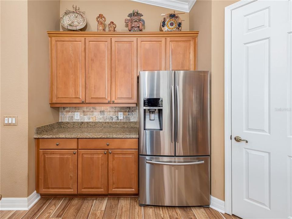 Kitchen - walk in pantry