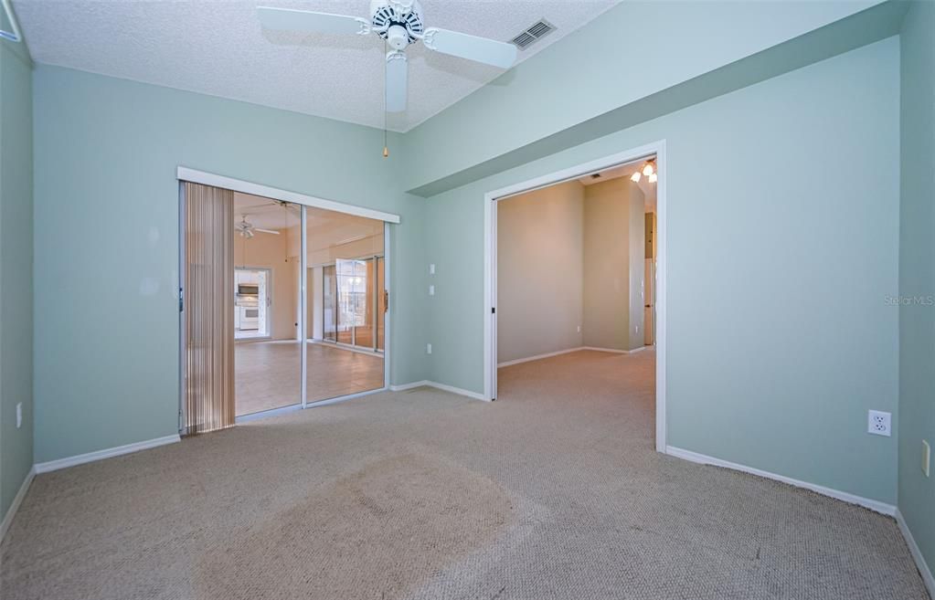 Primary suite bonus room