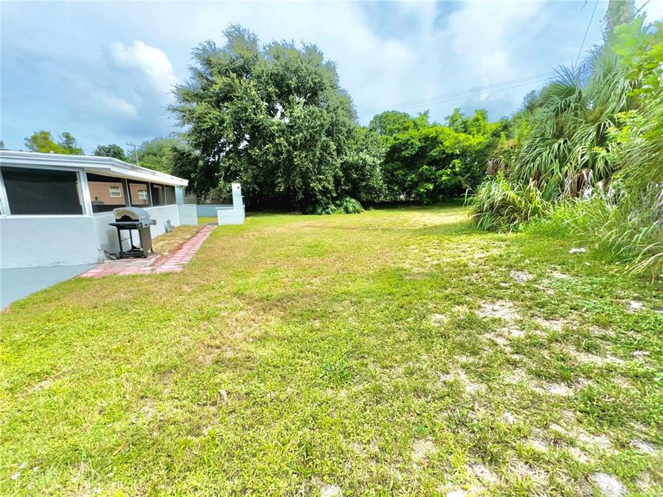 For Sale: $299,900 (3 beds, 2 baths, 1360 Square Feet)