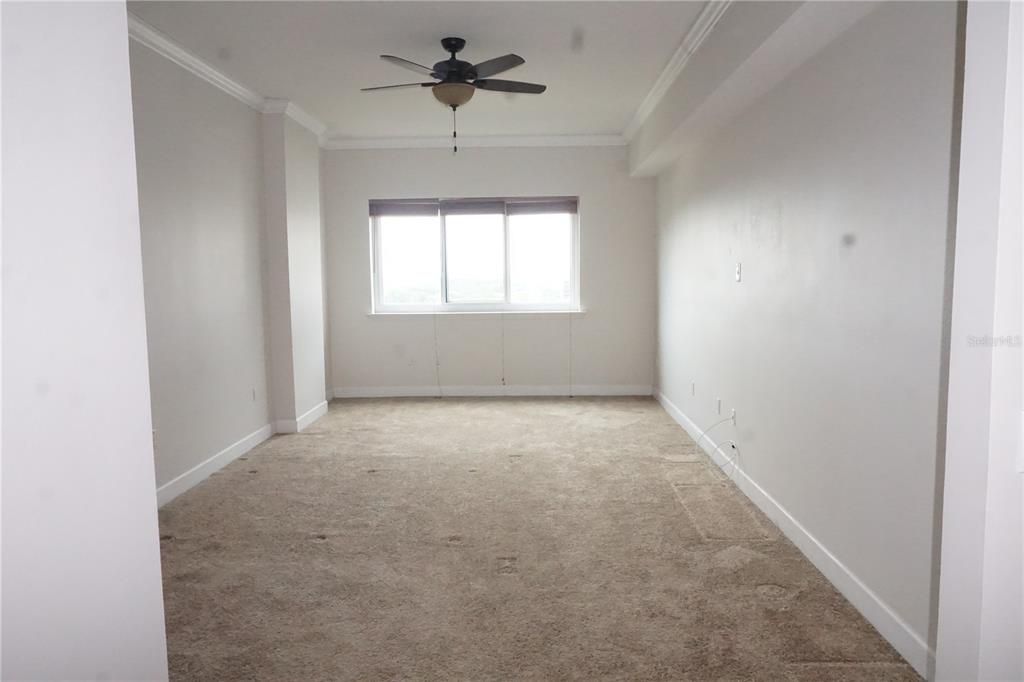 Active With Contract: $2,600 (1 beds, 2 baths, 1325 Square Feet)