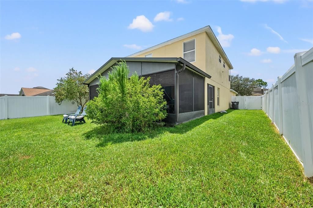 Active With Contract: $350,000 (3 beds, 2 baths, 1816 Square Feet)