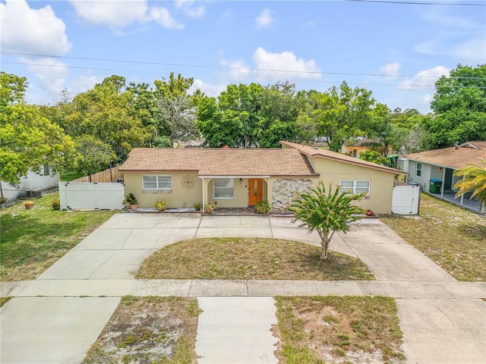 Recently Sold: $335,000 (4 beds, 2 baths, 1725 Square Feet)