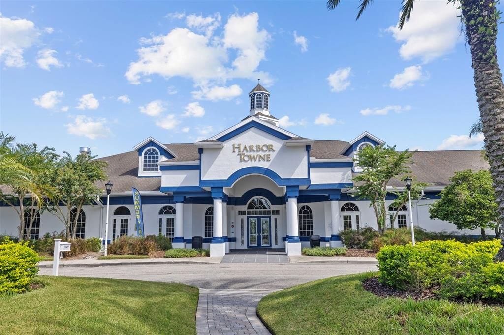 Clubhouse - Restaurant, Fitness Center, Pro Shop