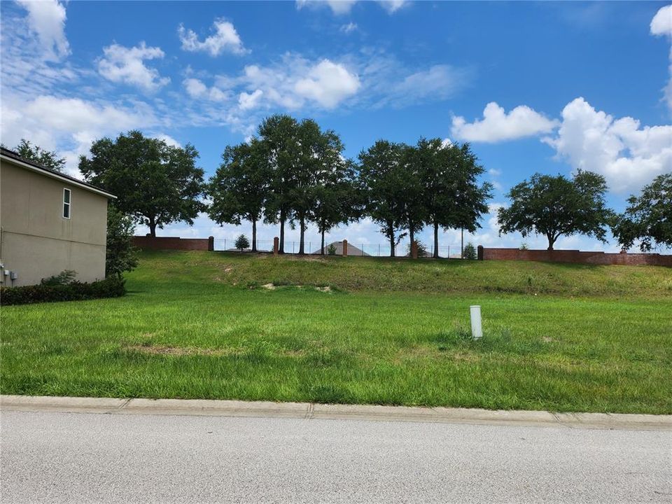 Vendido Recientemente: $62,500 (0.14 acres)