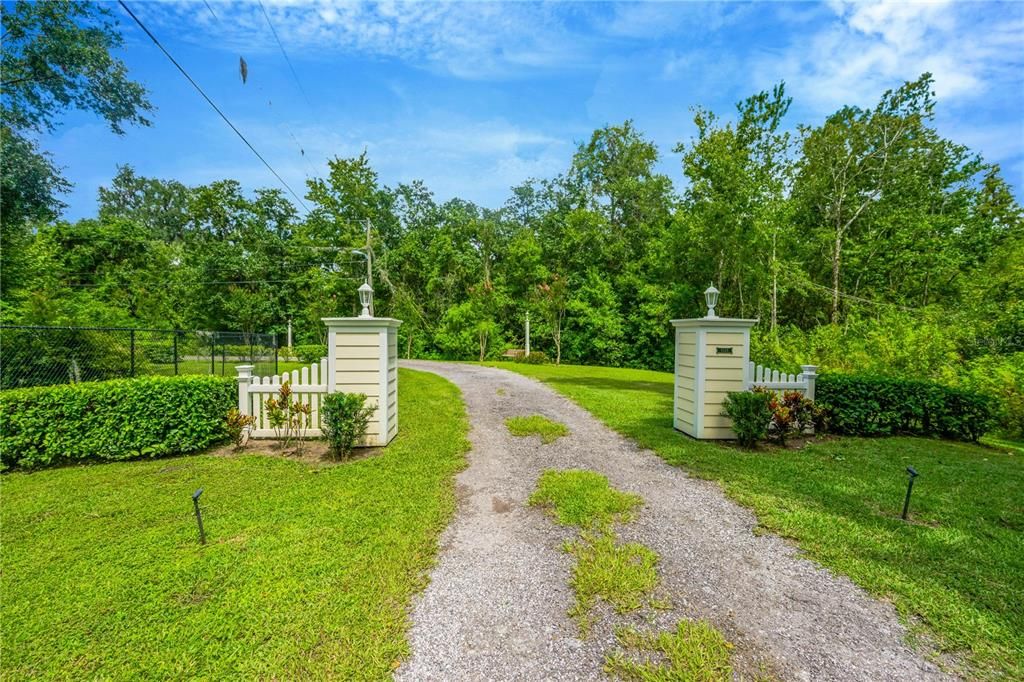 For Sale: $869,000 (4 beds, 2 baths, 2724 Square Feet)