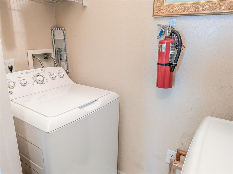 Active With Contract: $179,500 (1 beds, 1 baths, 769 Square Feet)