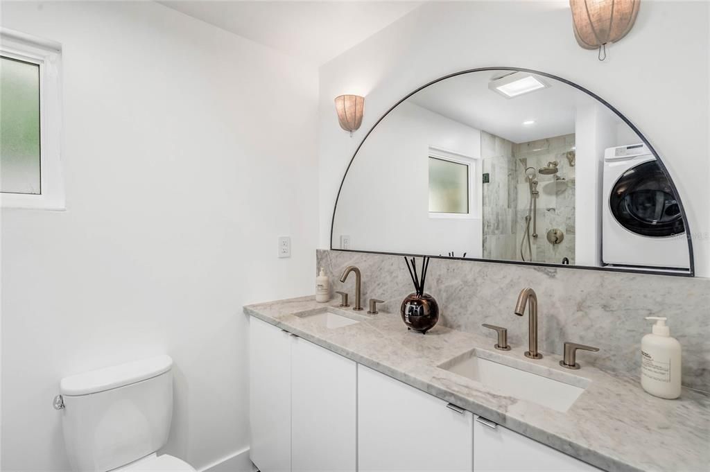 Active With Contract: $799,000 (3 beds, 2 baths, 1216 Square Feet)