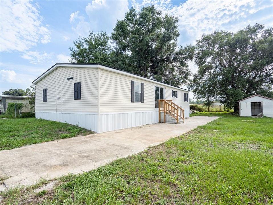 Recently Sold: $182,500 (3 beds, 2 baths, 1400 Square Feet)