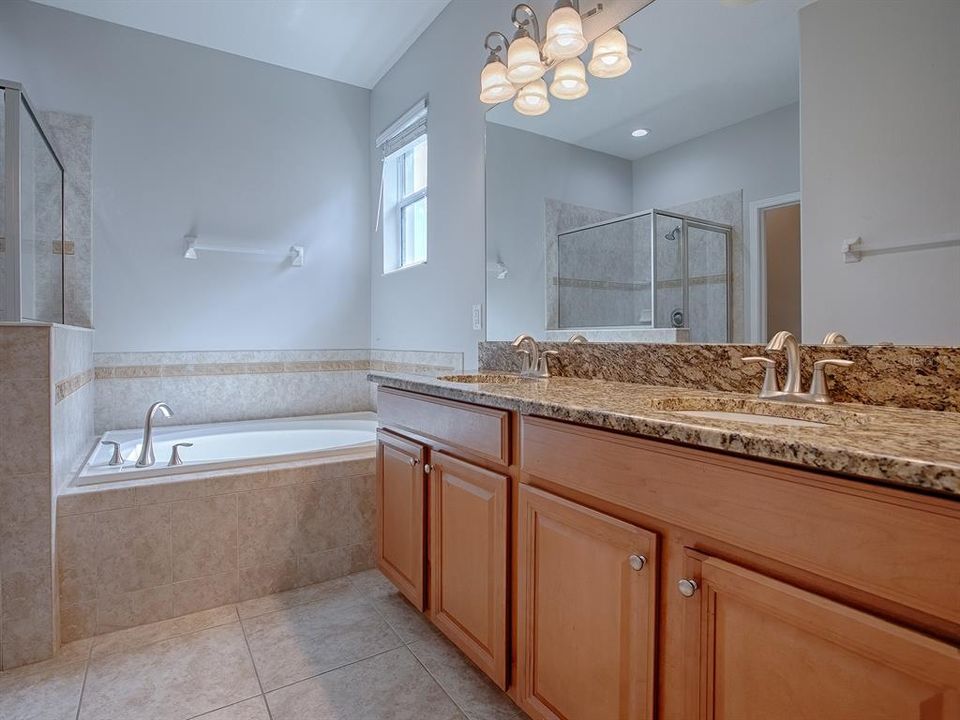 For Sale: $359,900 (3 beds, 2 baths, 1691 Square Feet)