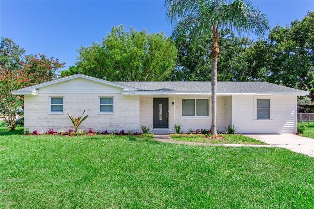 For Sale: $389,900 (4 beds, 2 baths, 2208 Square Feet)