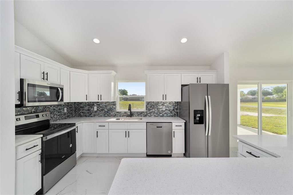 Active With Contract: $289,900 (3 beds, 2 baths, 1473 Square Feet)