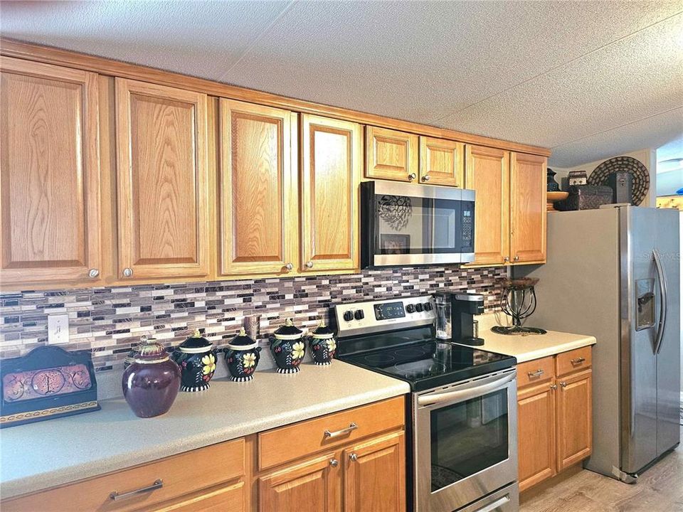 For Sale: $209,900 (3 beds, 2 baths, 960 Square Feet)