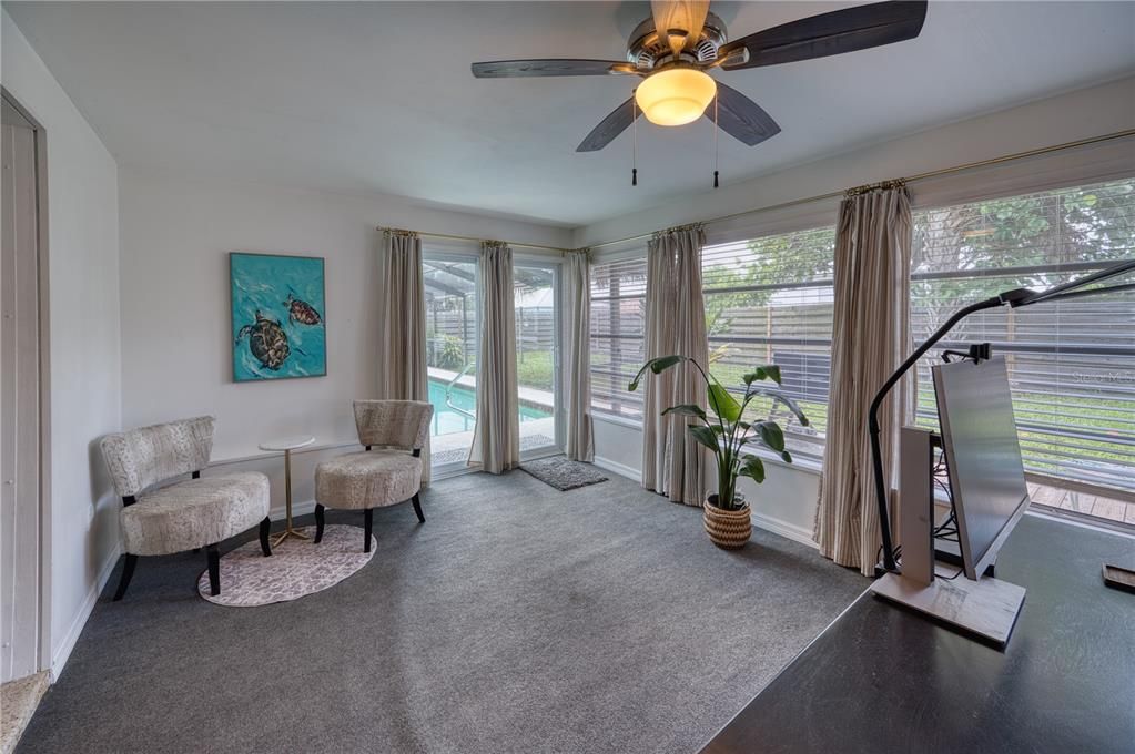 For Sale: $389,000 (2 beds, 2 baths, 1304 Square Feet)