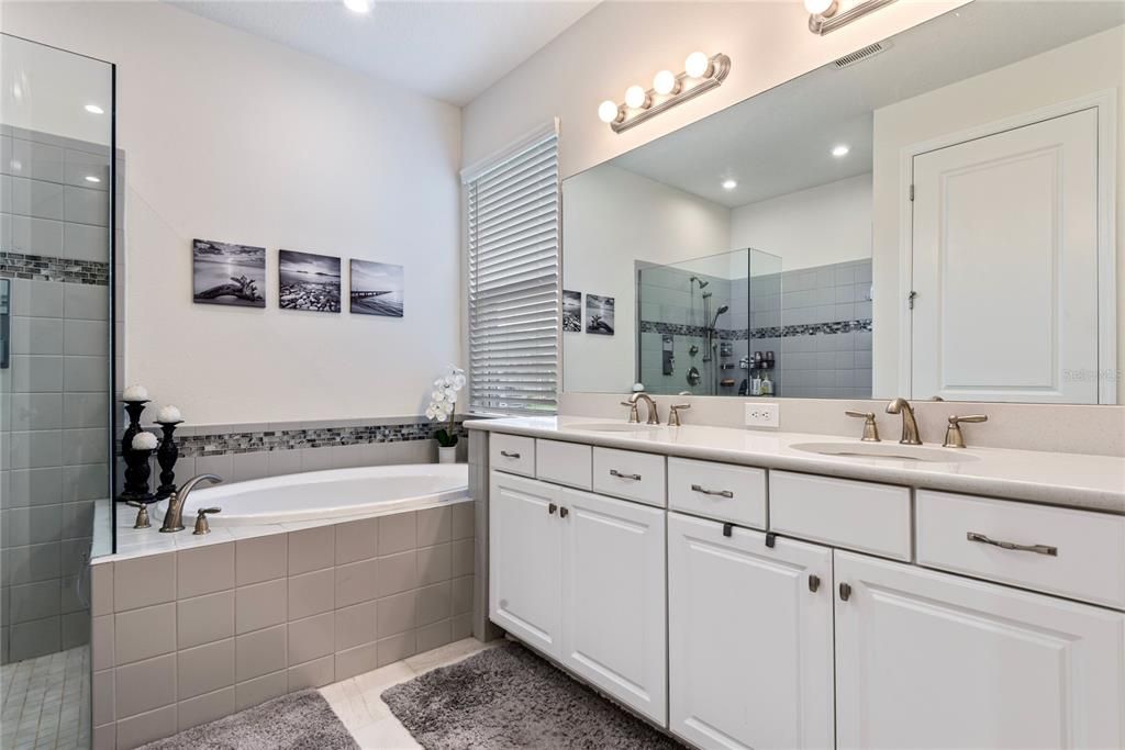 Active With Contract: $550,000 (4 beds, 3 baths, 2636 Square Feet)