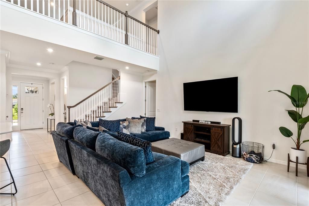 Active With Contract: $550,000 (4 beds, 3 baths, 2636 Square Feet)