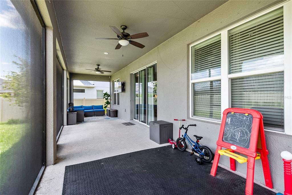 Active With Contract: $550,000 (4 beds, 3 baths, 2636 Square Feet)