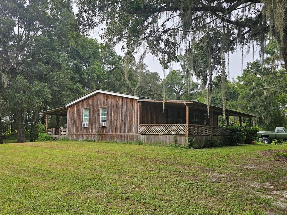 For Sale: $495,000 (3 beds, 2 baths, 1056 Square Feet)