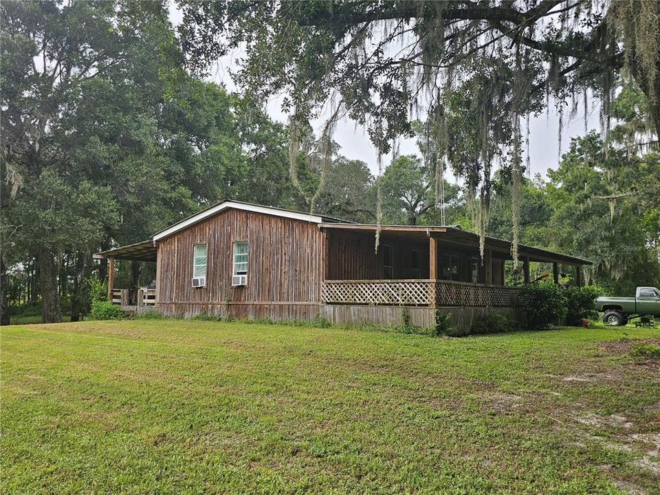 For Sale: $495,000 (3 beds, 2 baths, 1056 Square Feet)