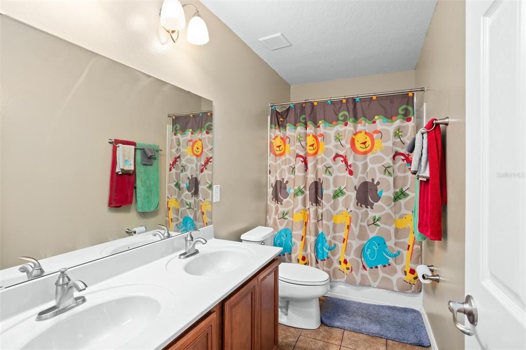 For Sale: $529,000 (4 beds, 2 baths, 2898 Square Feet)