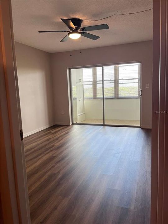 Active With Contract: $1,695 (1 beds, 1 baths, 765 Square Feet)