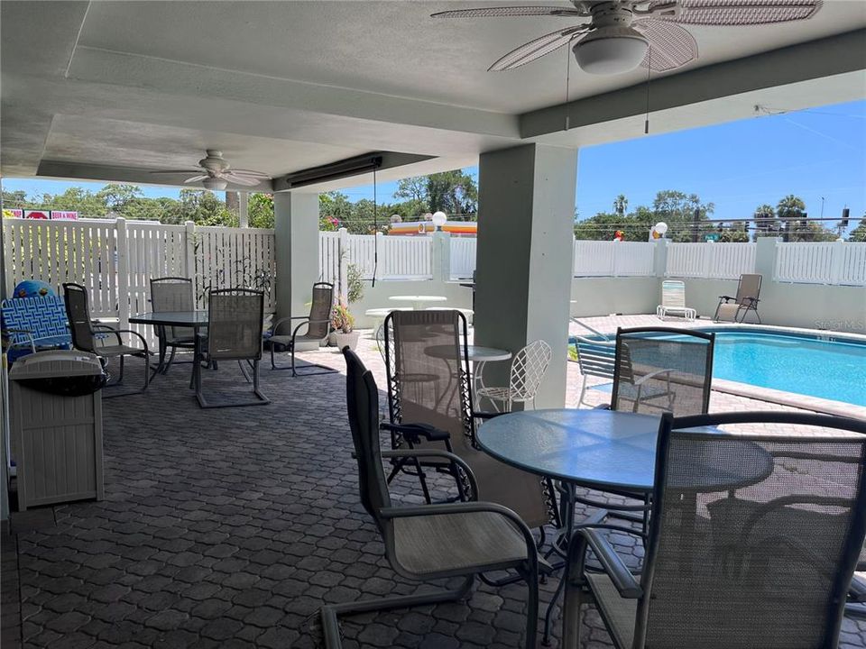 Active With Contract: $1,695 (1 beds, 1 baths, 765 Square Feet)