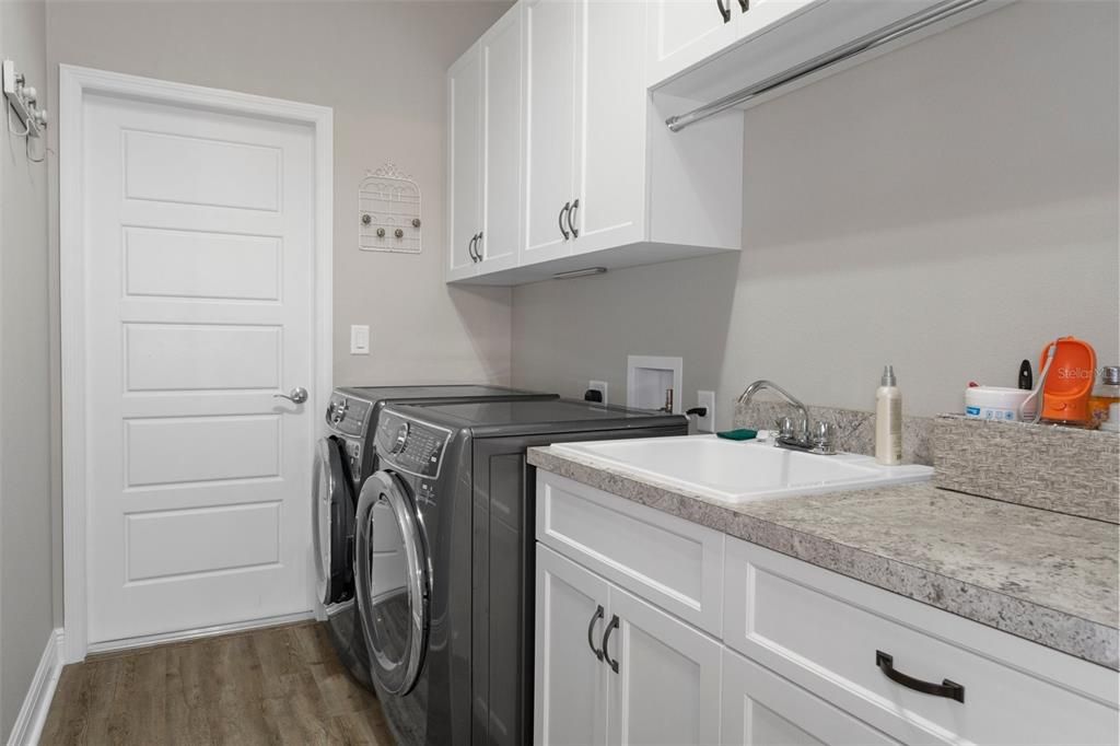 Laundry Room to Garage Door