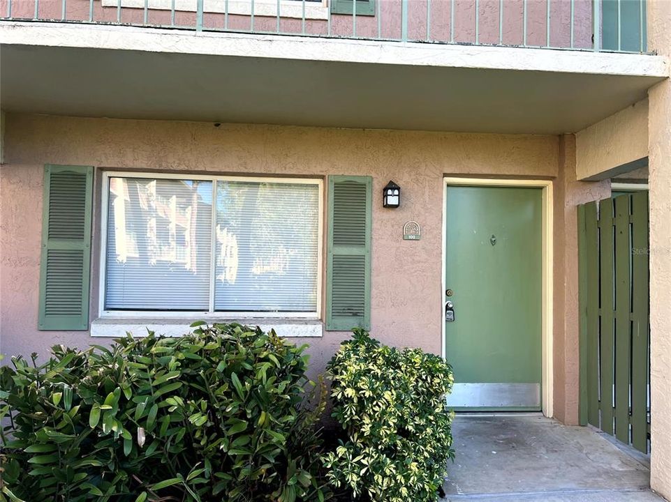 Recently Rented: $1,150 (1 beds, 1 baths, 496 Square Feet)