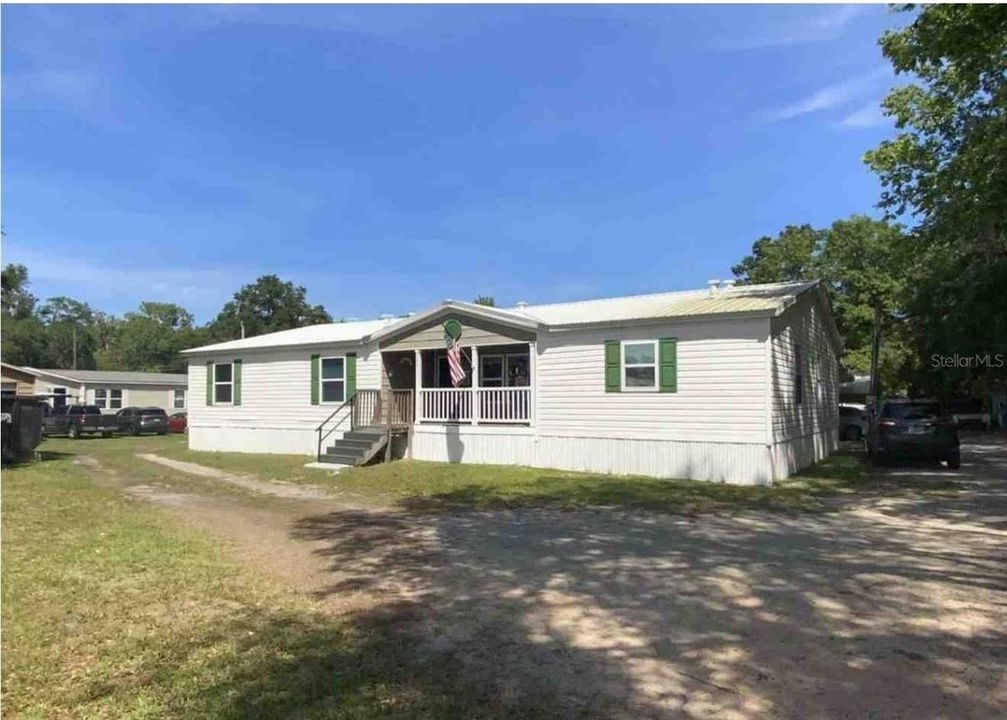 Active With Contract: $299,999 (4 beds, 2 baths, 1972 Square Feet)