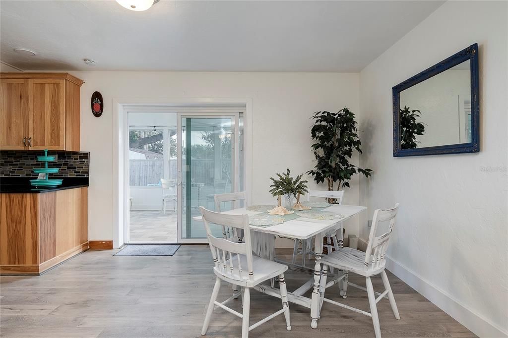 For Sale: $440,000 (3 beds, 2 baths, 1471 Square Feet)